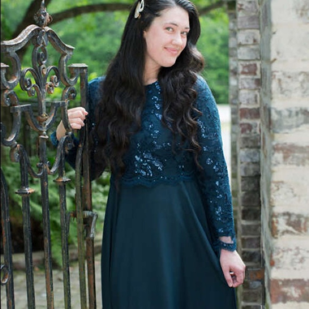 Dainty Jewell’s SPARKLE & DELIGHT DRESS